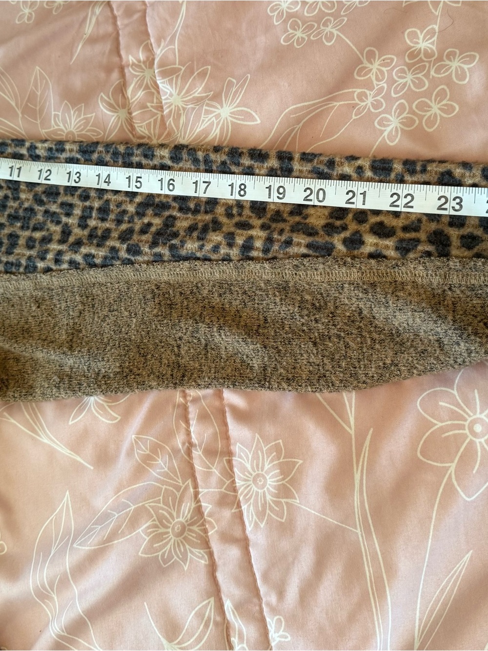 Torrid Brushed Waffle Knit Leopard
Raglan Sweatshirt, Size 2X, EUC - Picture 11 of 14